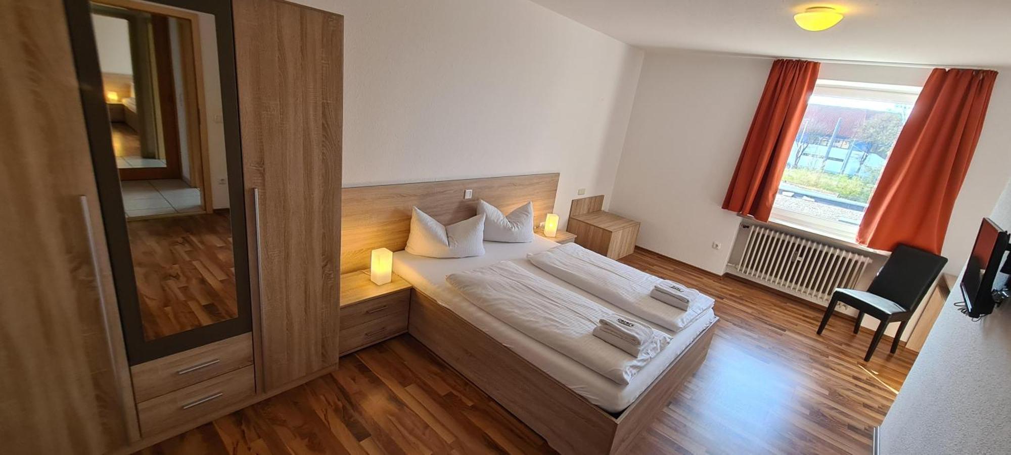 Hotel Krone โคนิกส์บรุนน์ ภายนอก รูปภาพ