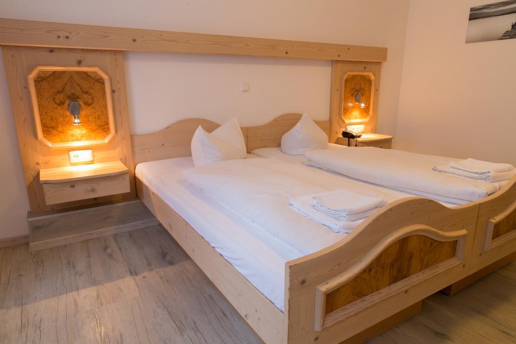 Hotel Krone โคนิกส์บรุนน์ ห้อง รูปภาพ